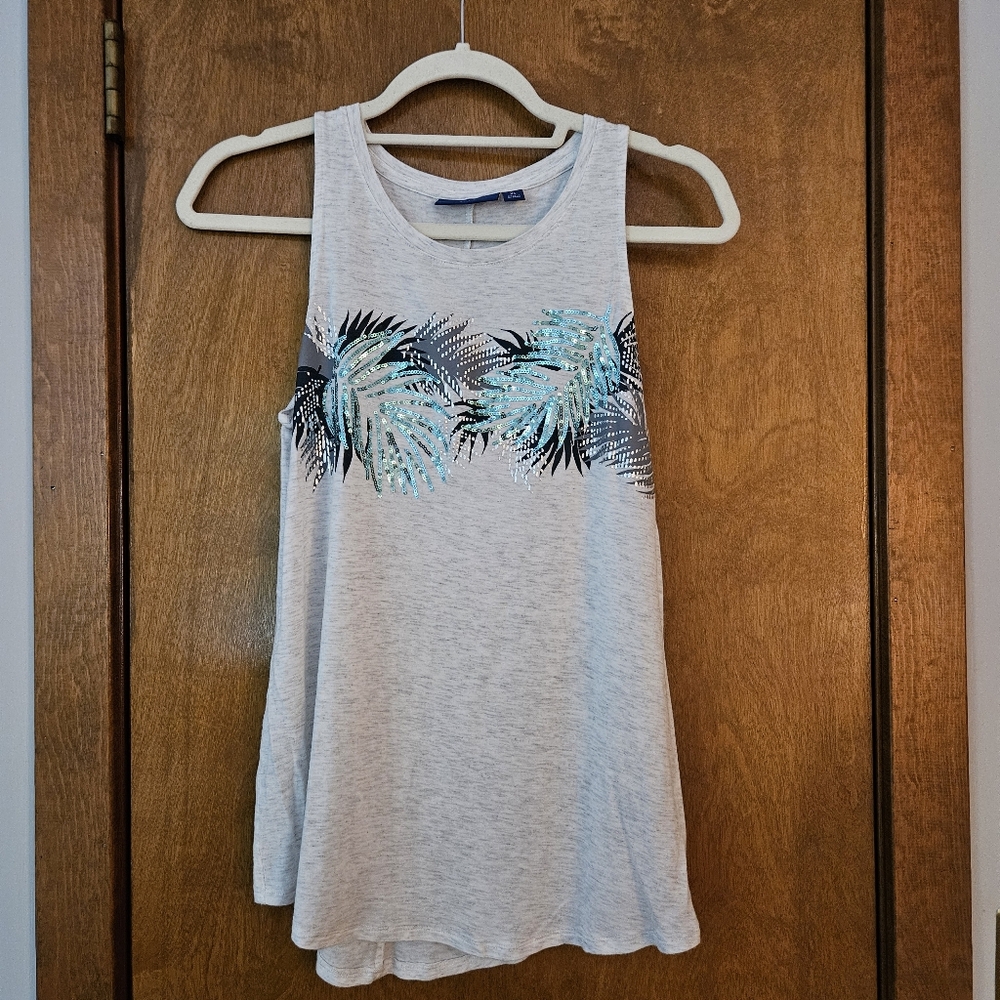 Apt. 9 Gray Tank Top with Palm Leaf and Sequins design